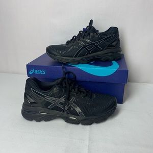 New! ASICS women’s sneakers! All black size 5